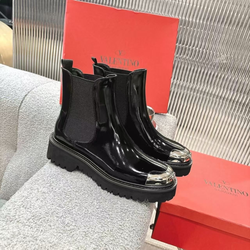 Va1e*ntin0 boots